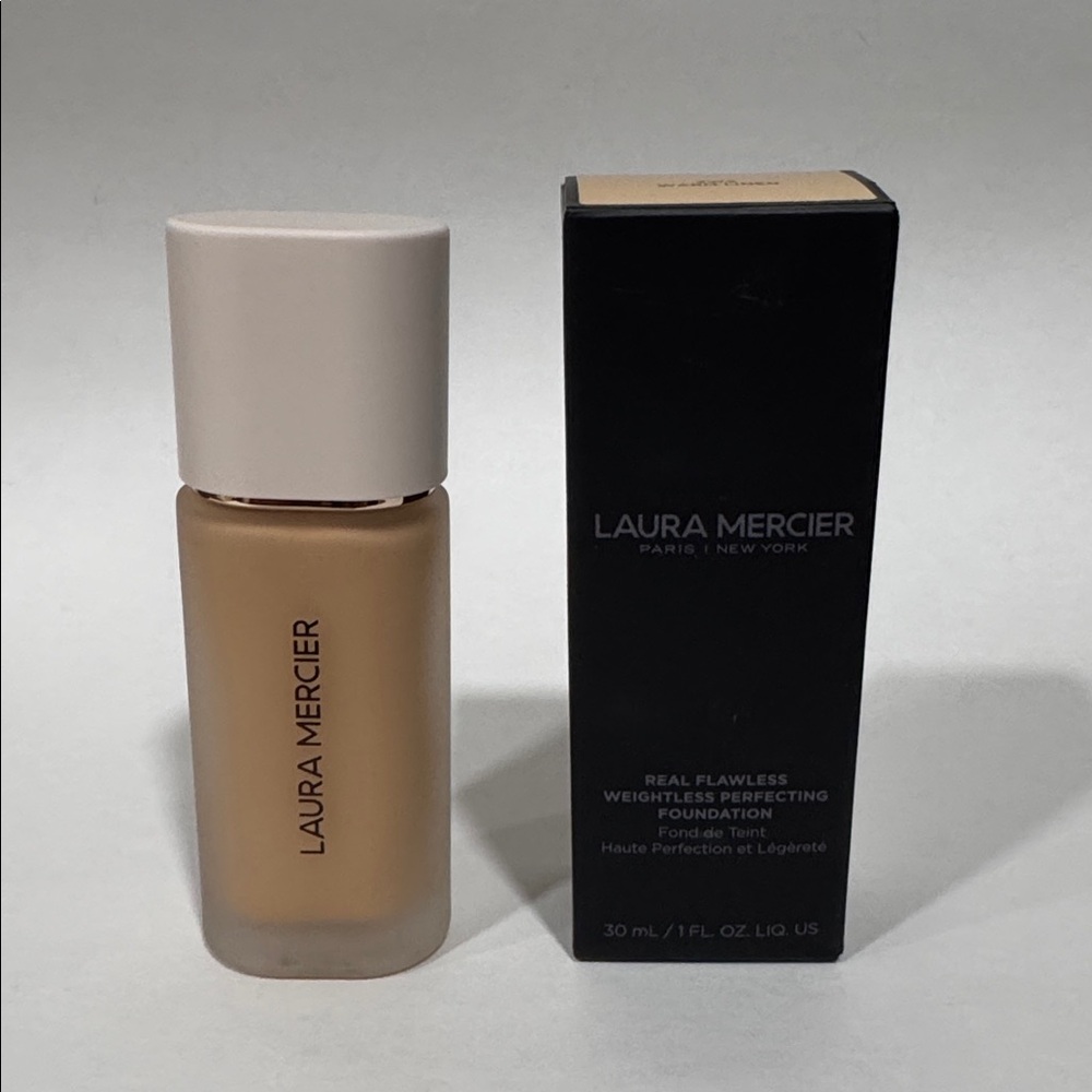 Laura Mercier Real Flawless Foundation 2w2 warm linen